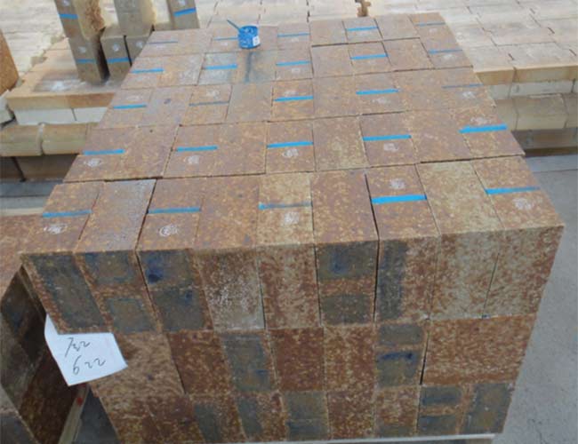 Production of silica mullite bricks