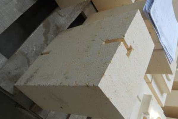 Zirconia Corundum Refractory Bricks manufacturer